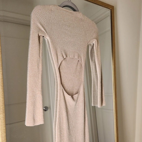 Oh Polly SIGNE Long Sleeve Cut Out Maxi Dress - Picture 7 of 8